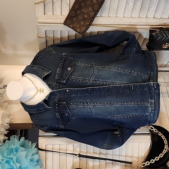 DG2 brand Denim Jacket - Picture 6 of 9